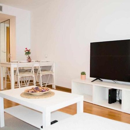 Apartamenticos Torrenueva I Apartment Zaragoza Bagian luar foto