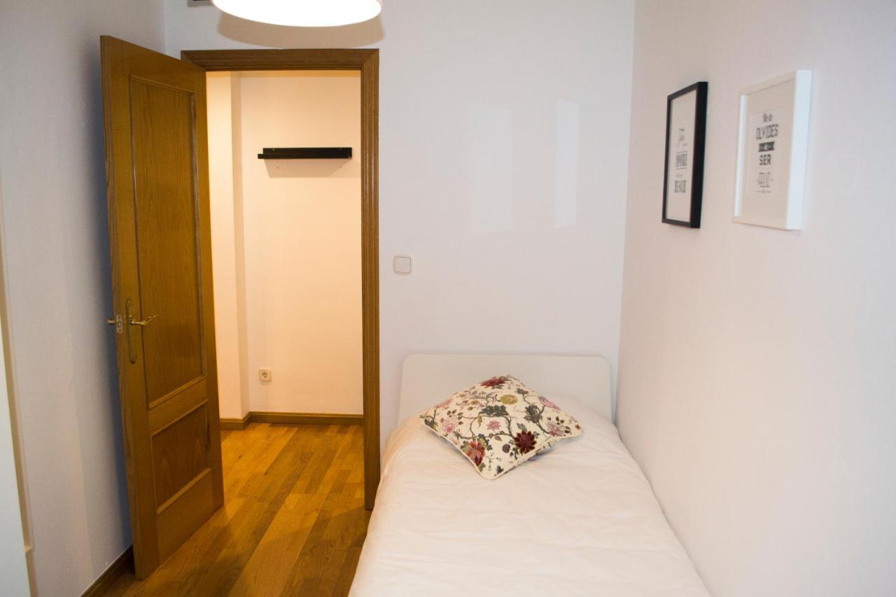 Apartamenticos Torrenueva I Apartment Zaragoza Bagian luar foto