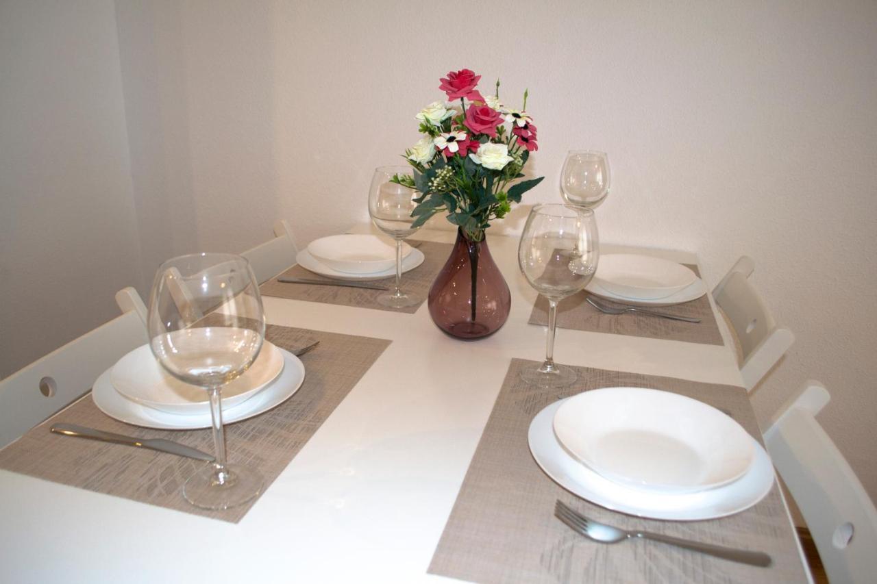 Apartamenticos Torrenueva I Zaragoza Bagian luar foto
